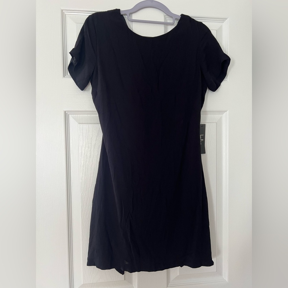 Lulu’s black mini dress
